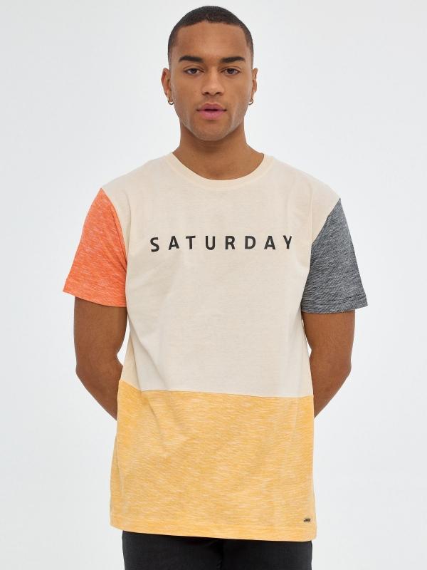 In side Camiseta color block Saturday