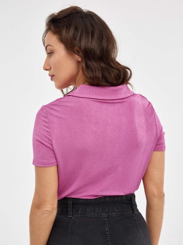 In Side Camiseta Con Cuello Polo Fruncida