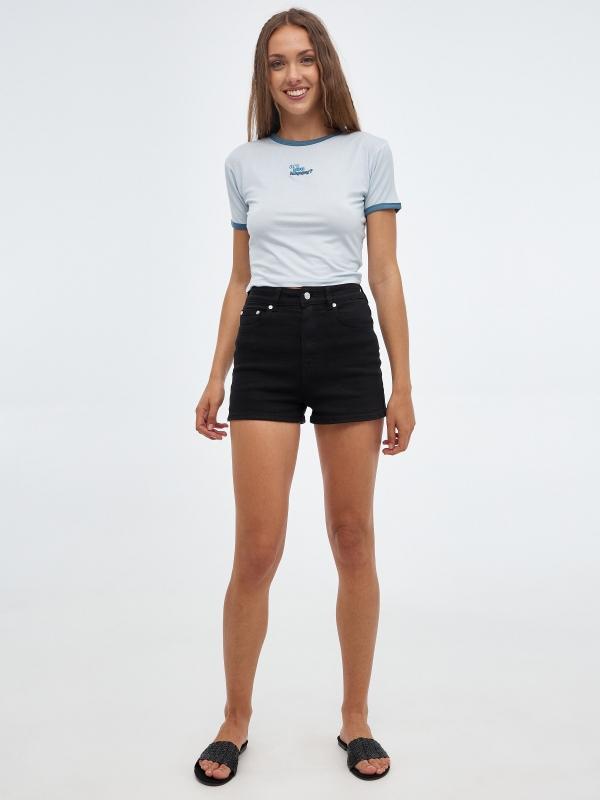 In Side Camiseta Crop Bordado