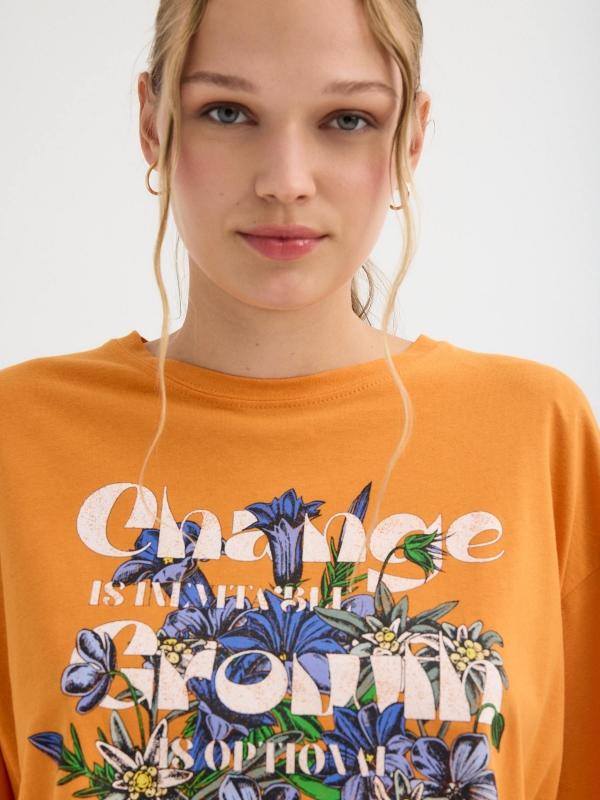 In Side Camiseta Crop Change Grown