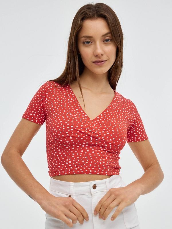 In side Camiseta crop escote cruzado