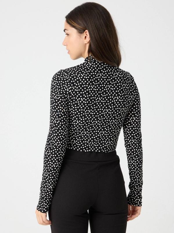 In Side Camiseta Cropped Lunares Cuello Alto