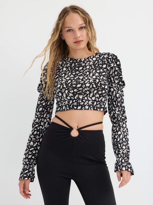 In side Camiseta cropped manga abullonada