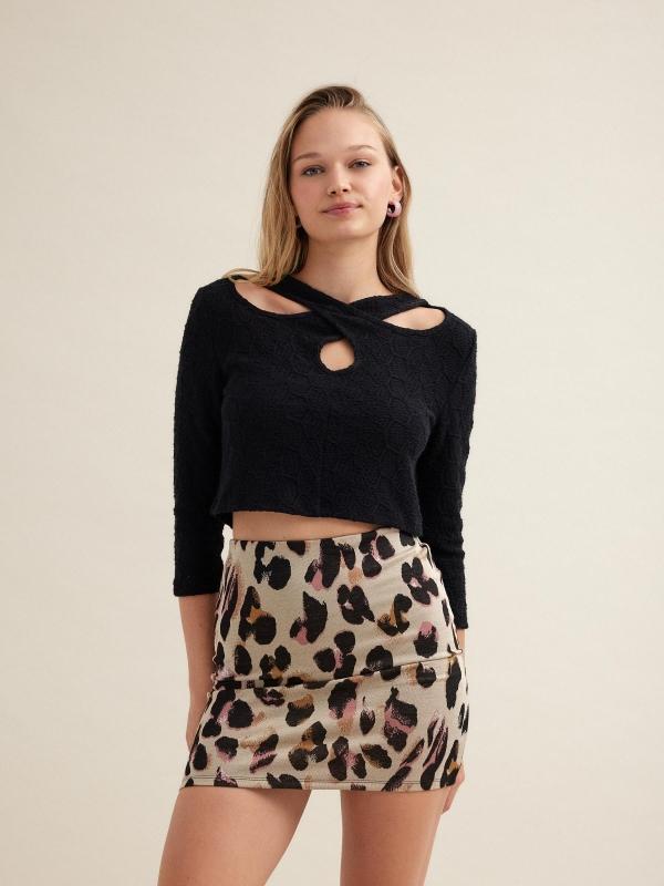 In side Camiseta cut out con textura