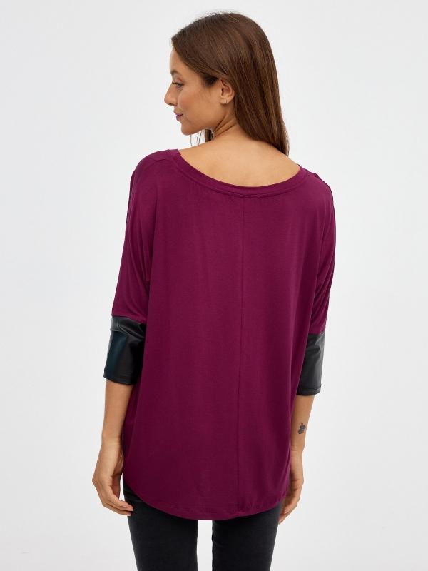 In Side Camiseta Detalles Efecto Piel