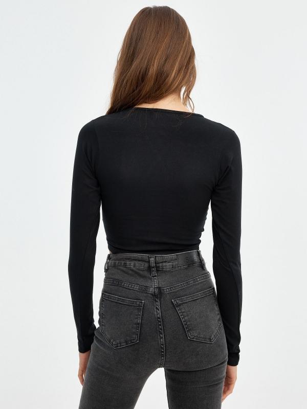 In Side Camiseta Escote Cruzado