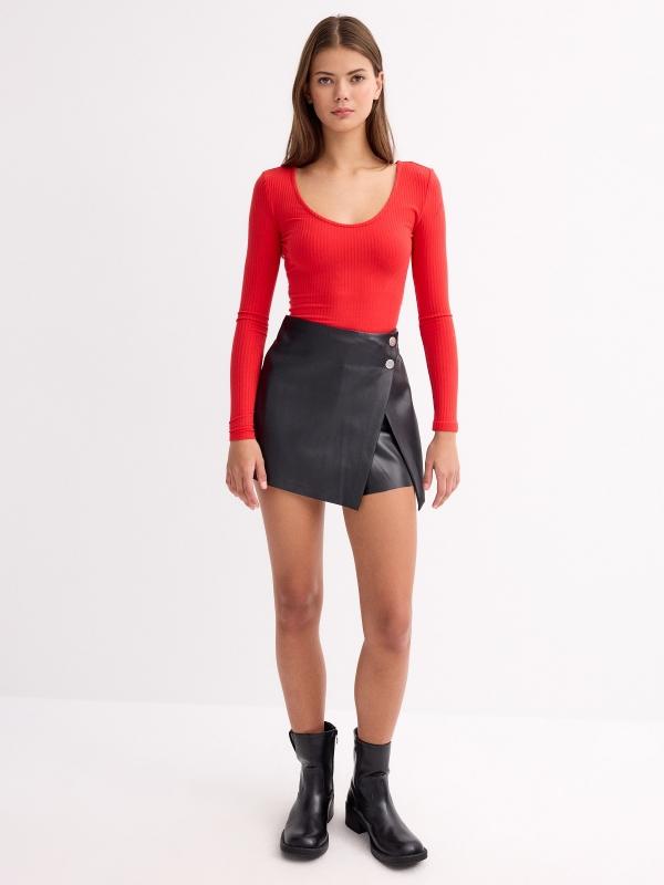 In Side Camiseta Espalda Cut Out Canalé