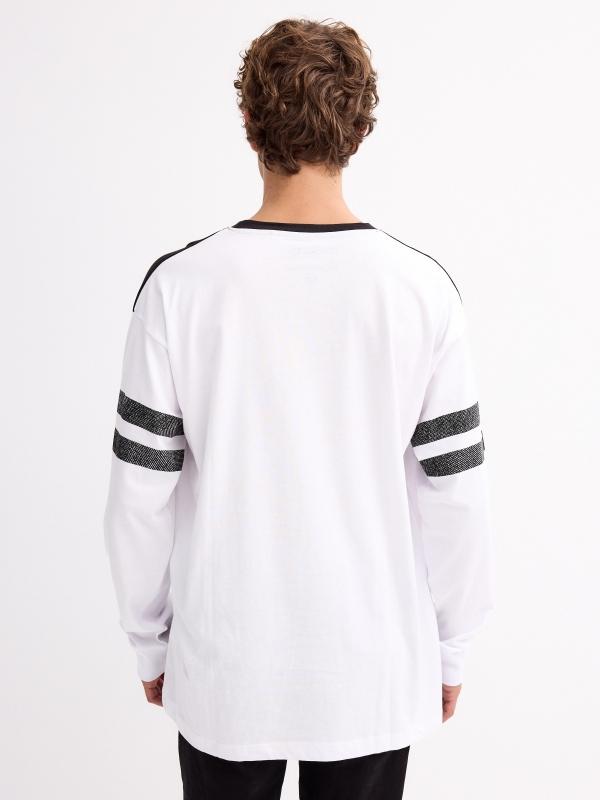 In Side Camiseta Estampada Universitaria