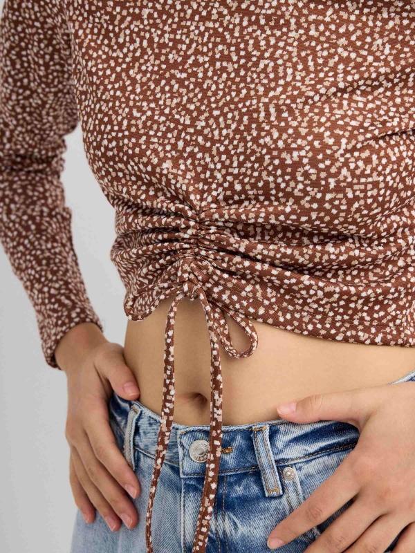 In Side Camiseta Fruncido Con Estampado