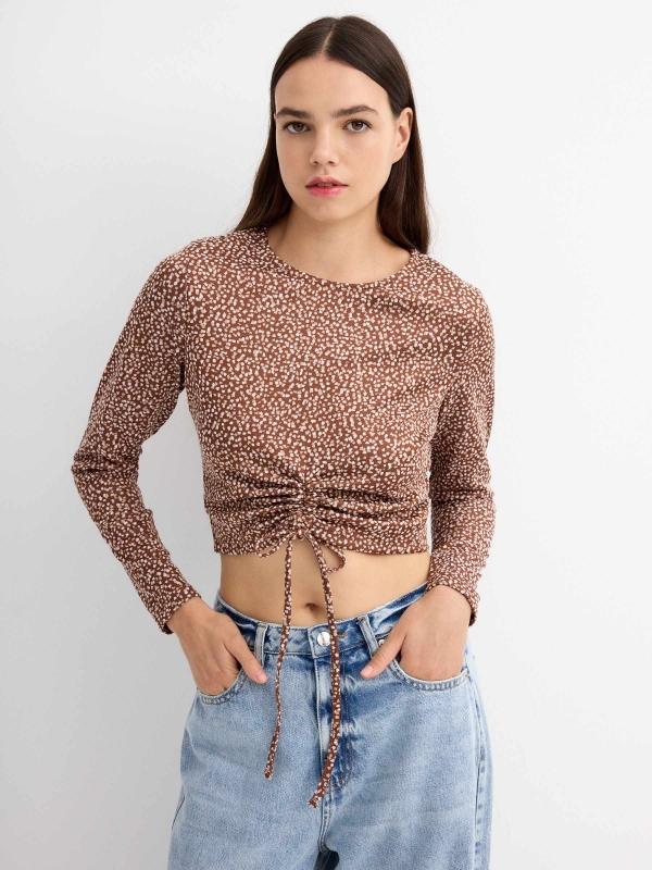 In side Camiseta fruncido con estampado