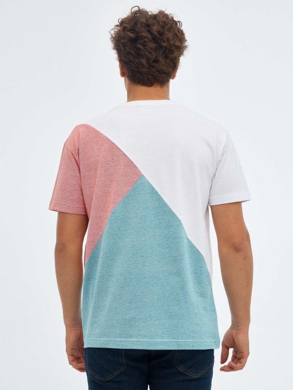 In Side Camiseta Geometrica Color Block
