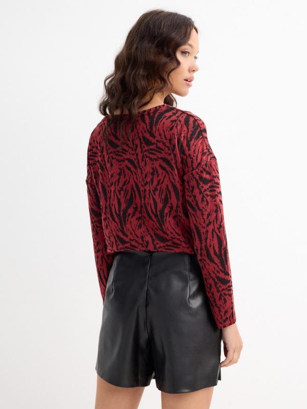 In Side Camiseta Manga Larga Animal Print Rojo