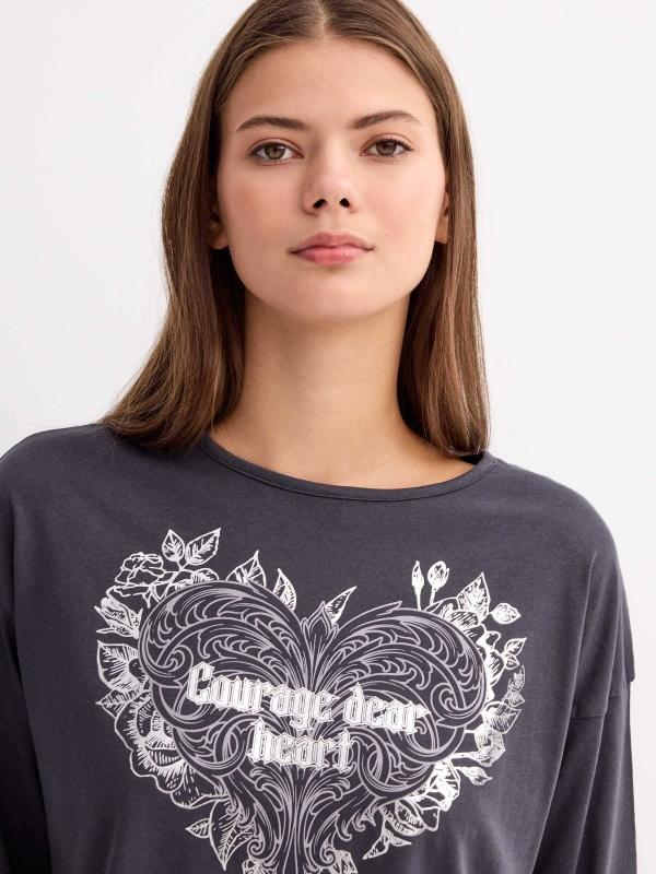 In Side Camiseta Manga Larga Gris Gráfico