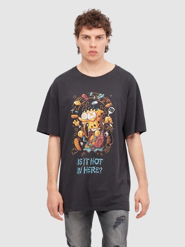 In side Camiseta oversize de Bob Esponja