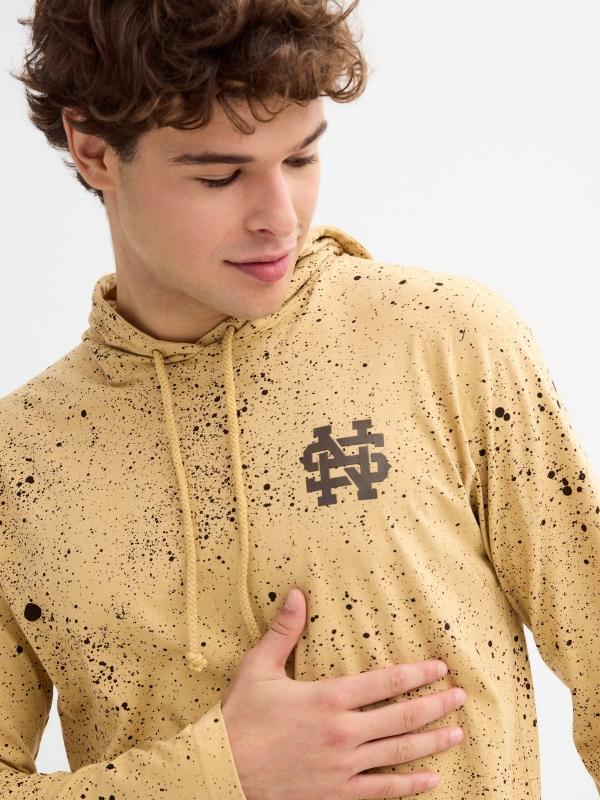 In Side Camiseta Print Con Capucha