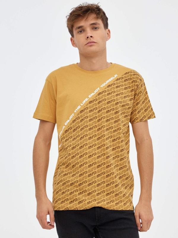 In side Camiseta texto diagonal