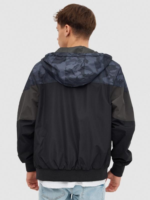 In Side Cazadora Camuflaje