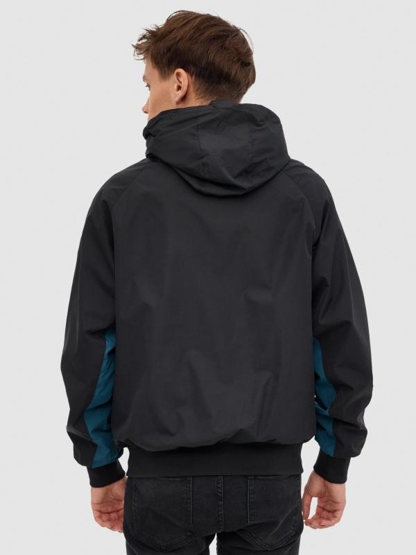 In Side Cazadora Color Block