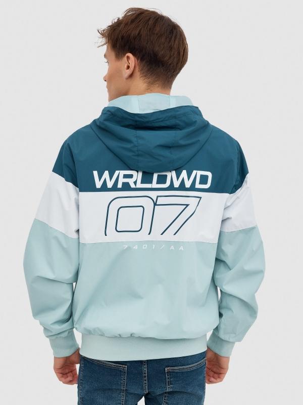 In Side Cazadora Con Capucha