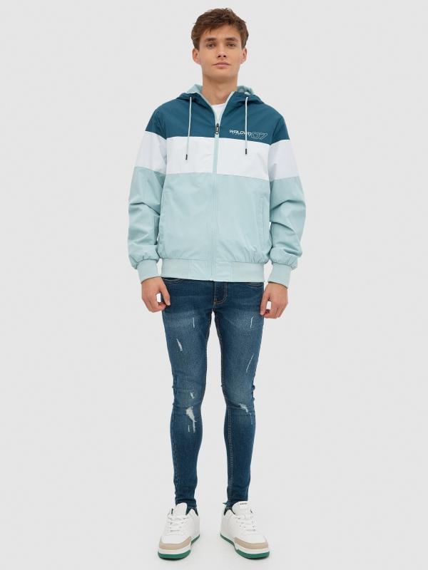 In Side Cazadora Con Capucha