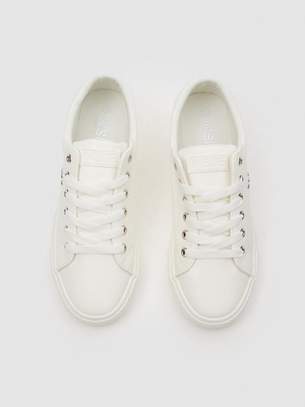 In Side Deportiva Básica Tachuelas