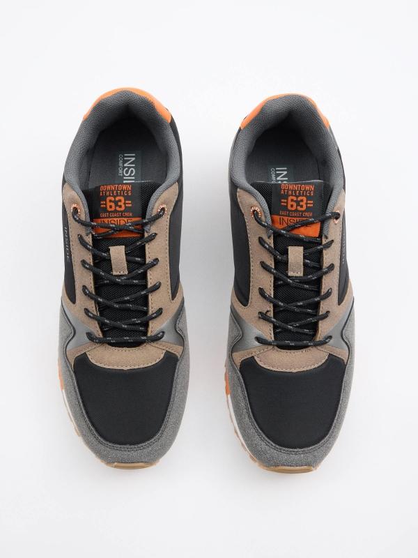 In Side Deportiva Casual Negra