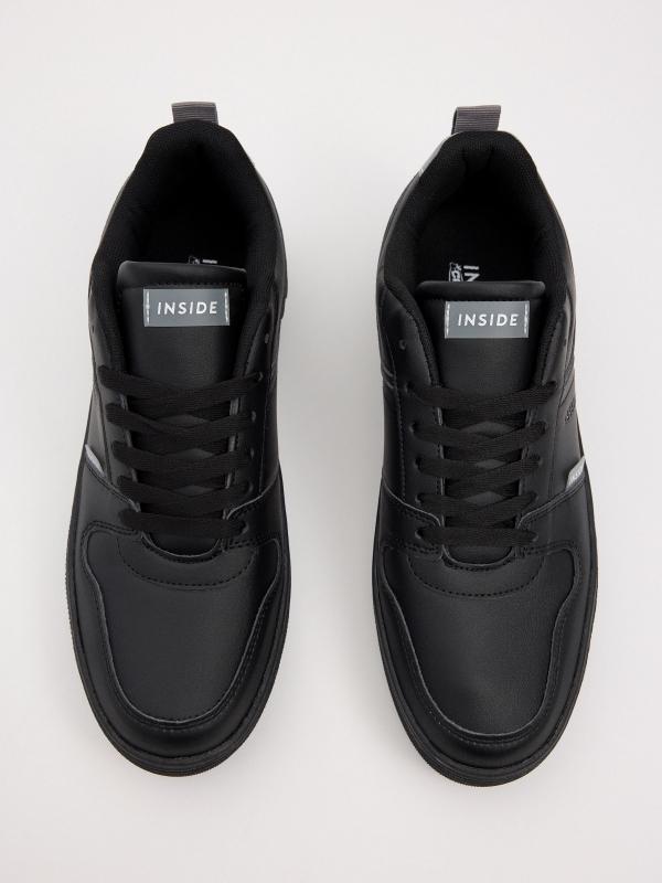 In Side Deportiva Retro Negra Efecto Piel