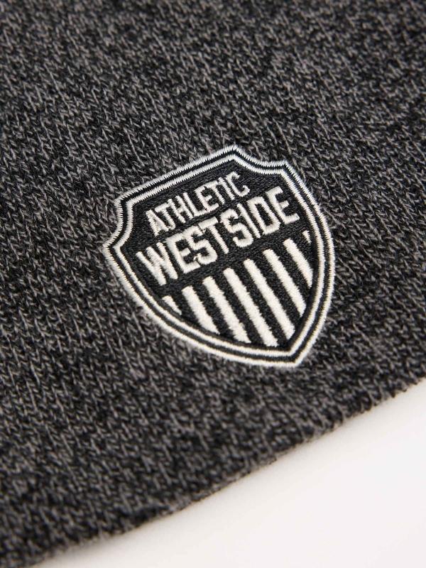 In Side Gorro Básico Escudo