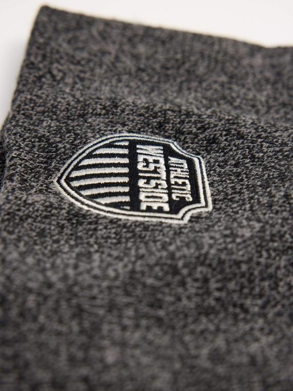 In Side Gorro Básico Escudo