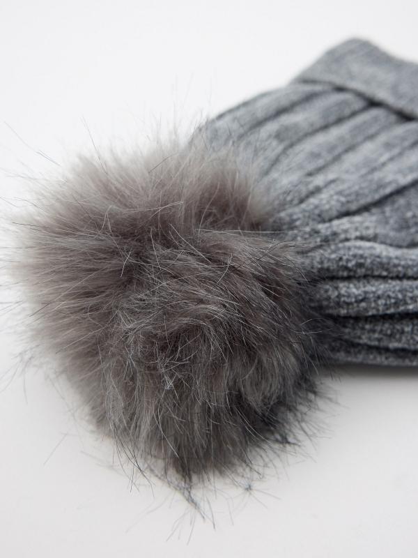 In Side Gorro Chenilla Gris Ocuro