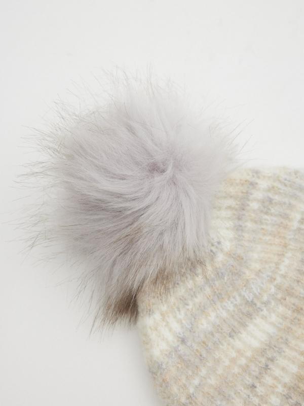 In Side Gorro De Punto Con Pompón