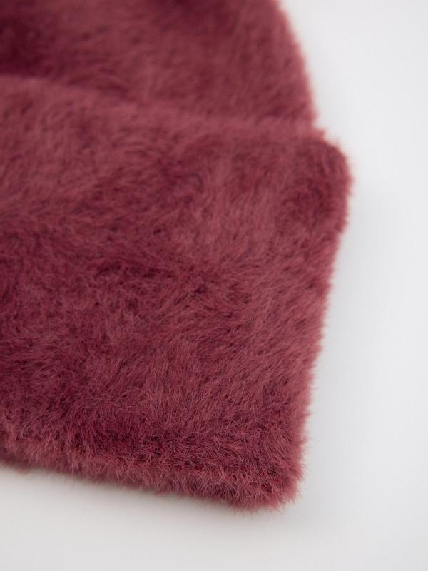 In Side Gorro Efecto Pelo Granate