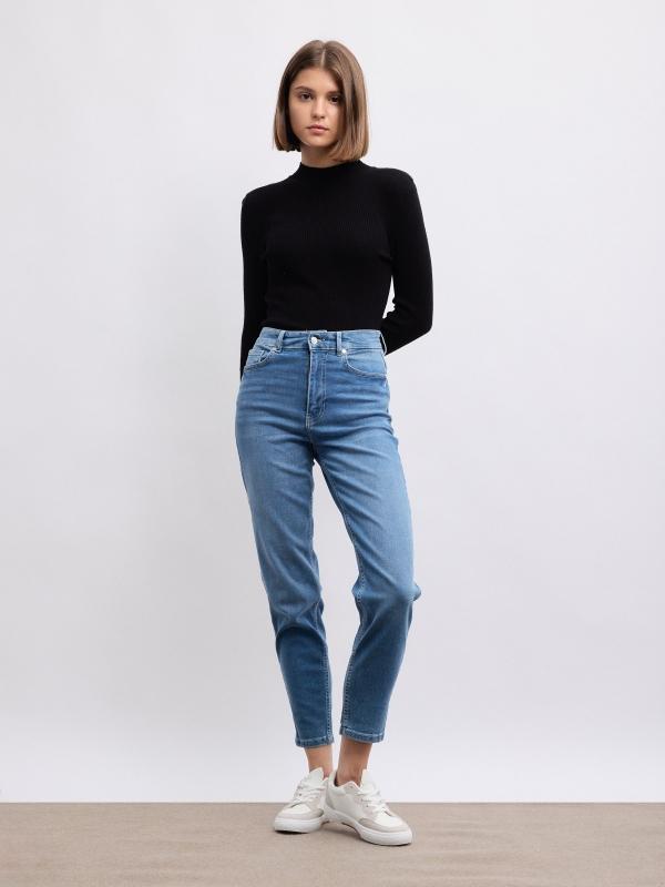 In side Jeans mom slim high rise