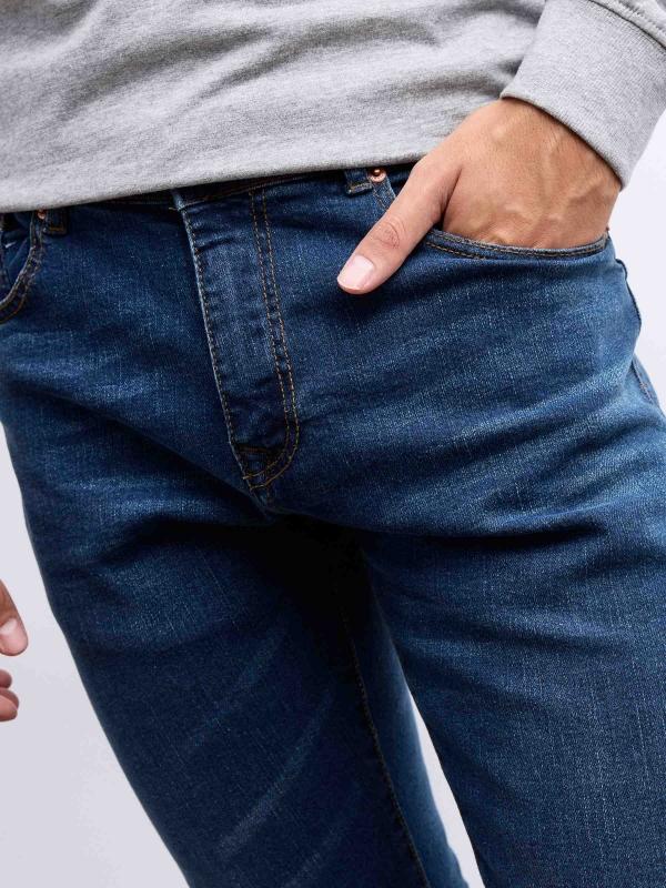 In Side Jeans Regular Básicos