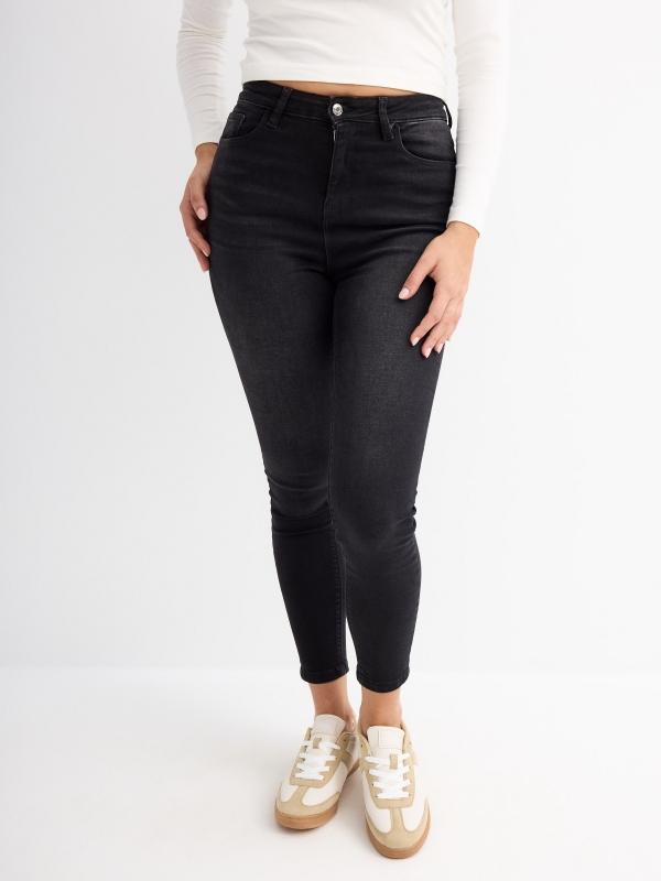 In Side Jeans Skinny Tiro Alto Negros