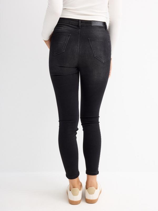 In Side Jeans Skinny Tiro Alto Negros