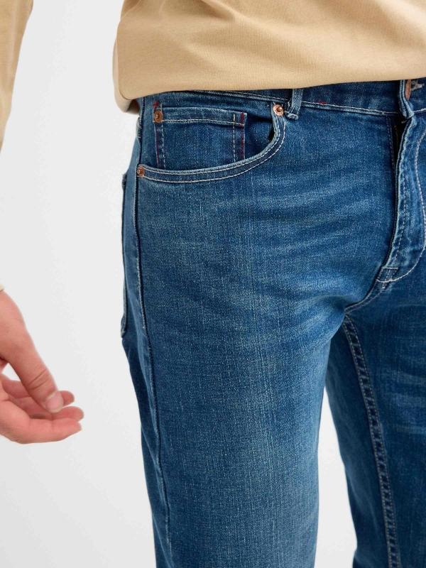 In Side Jeans Slim Básicos Desgastados