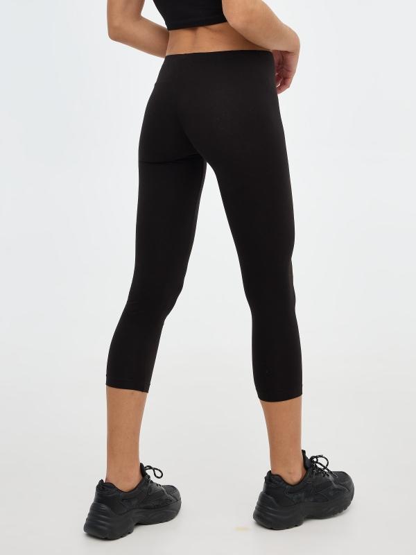In Side Legging Básico Capri