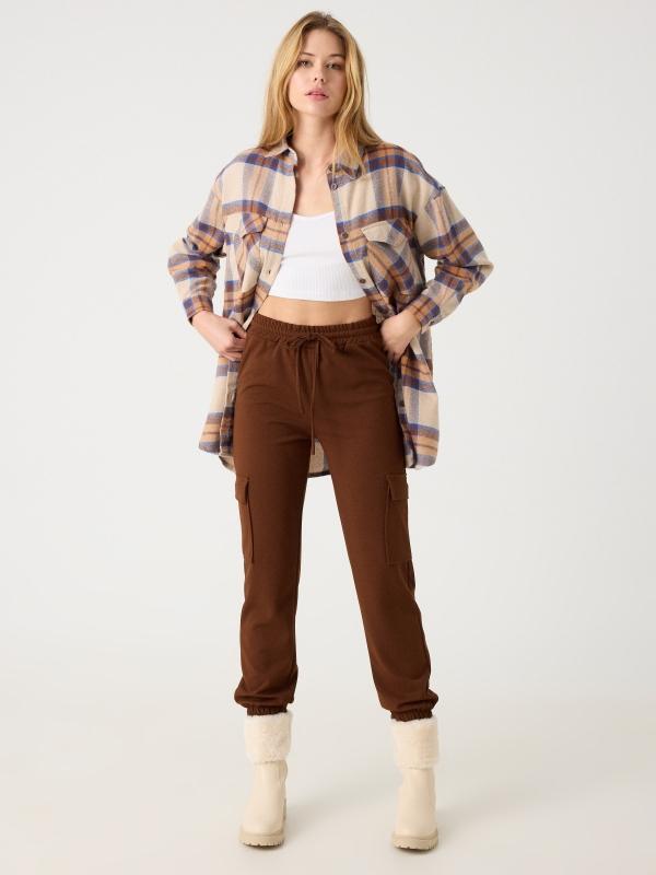 In Side Pantalón Cargo Goma