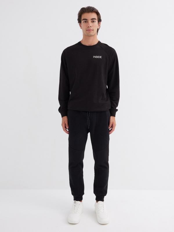 In side Pantalón jogger básico negro