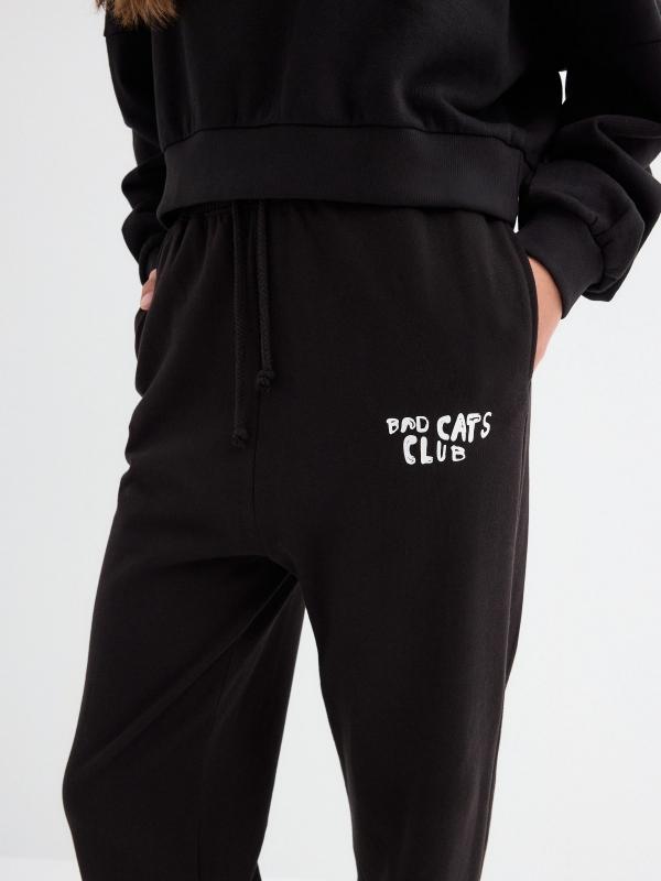 In Side Pantalón Jogger Club