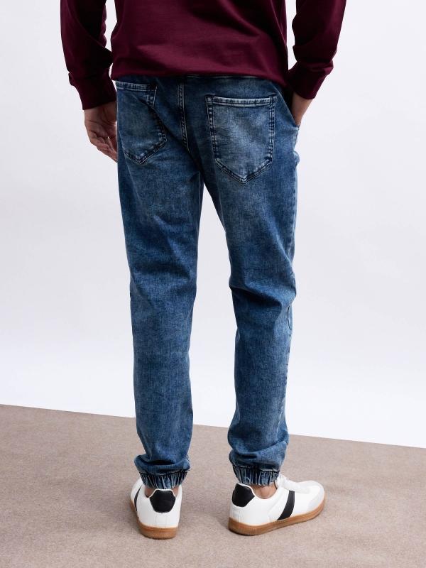 In Side Pantalón Jogger Denim Con Rotos