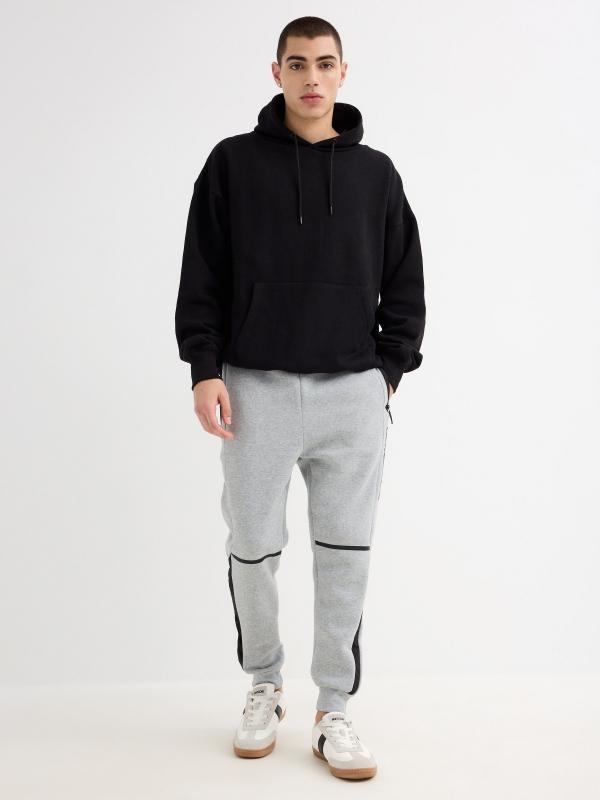 In side Pantalón jogger deportivo gris gráficos