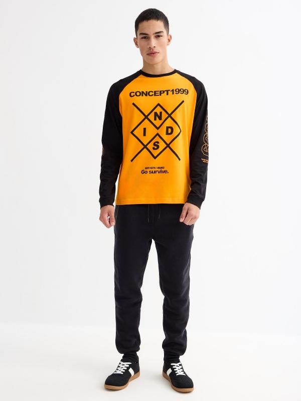 In side Pantalón jogger negro bolsillos