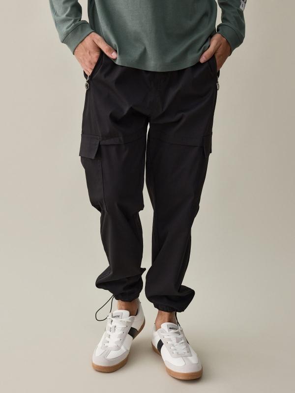 In Side Pantalón Jogger Tobillos Ajustables