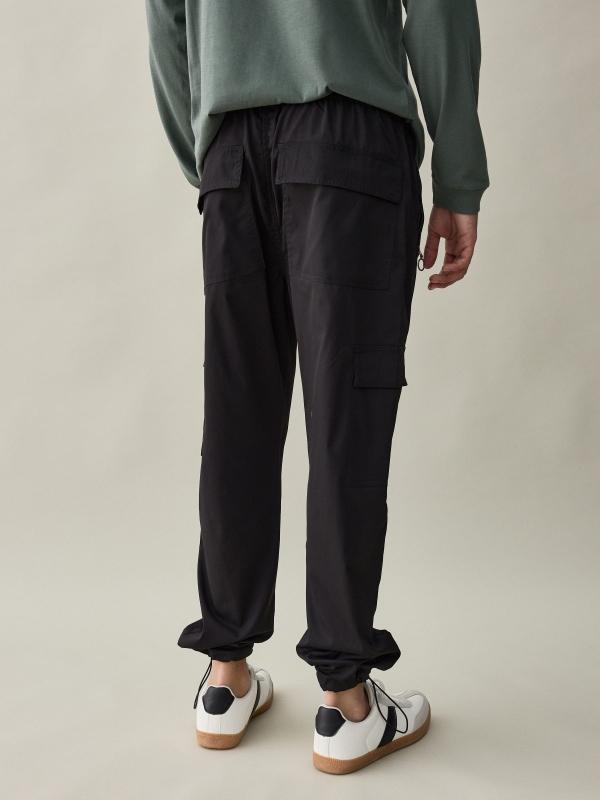 In Side Pantalón Jogger Tobillos Ajustables