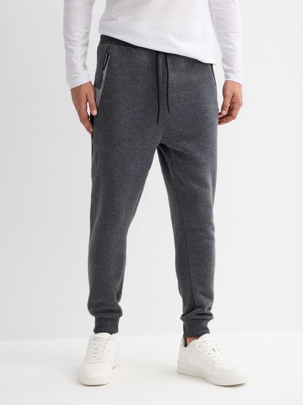 In Side Pantalón Jogger WRLDWD