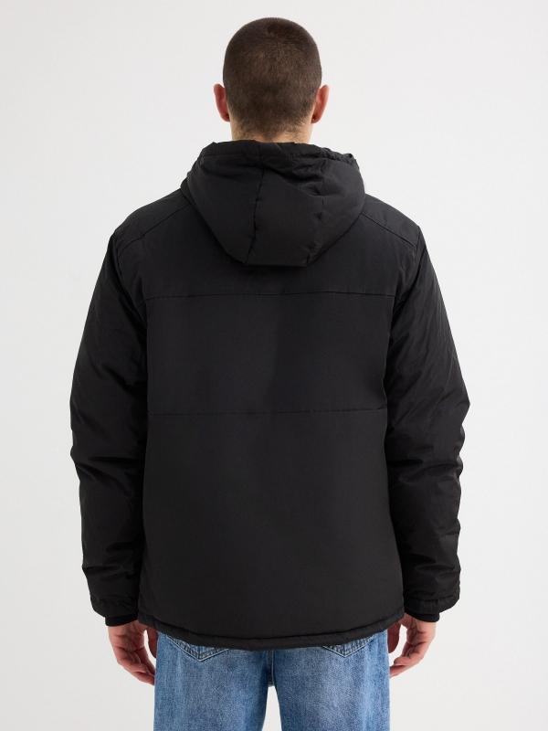 In Side Parka Negra Capucha
