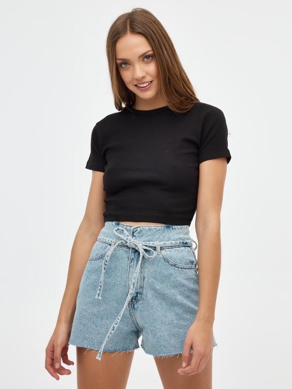 In Side Short Con Cinturon Denim