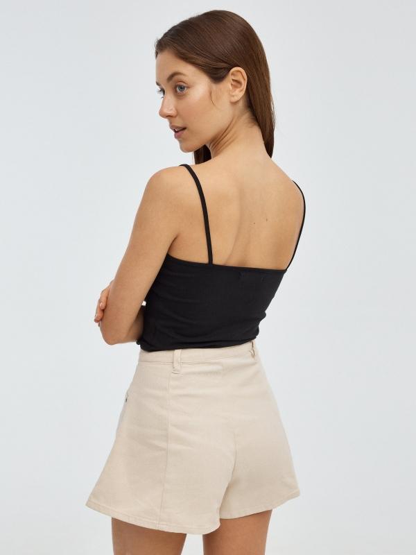 In Side Short De Sarga Evasé